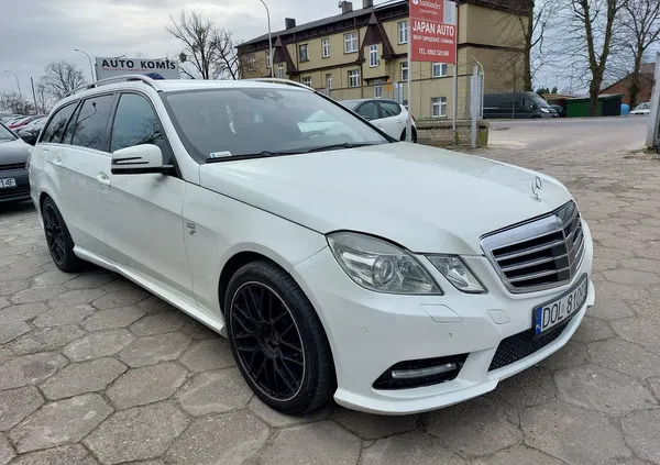 zamość Mercedes-Benz Klasa E cena 45000 przebieg: 277891, rok produkcji 2010 z Zamość